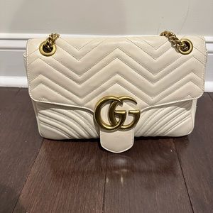 Gucci Marmont Handbag in White
